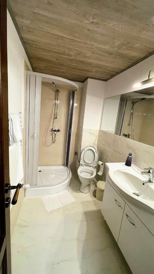 Royal Bucovina Residence Adults Only-Self Check-In Câmpulung Moldovenesc Екстериор снимка