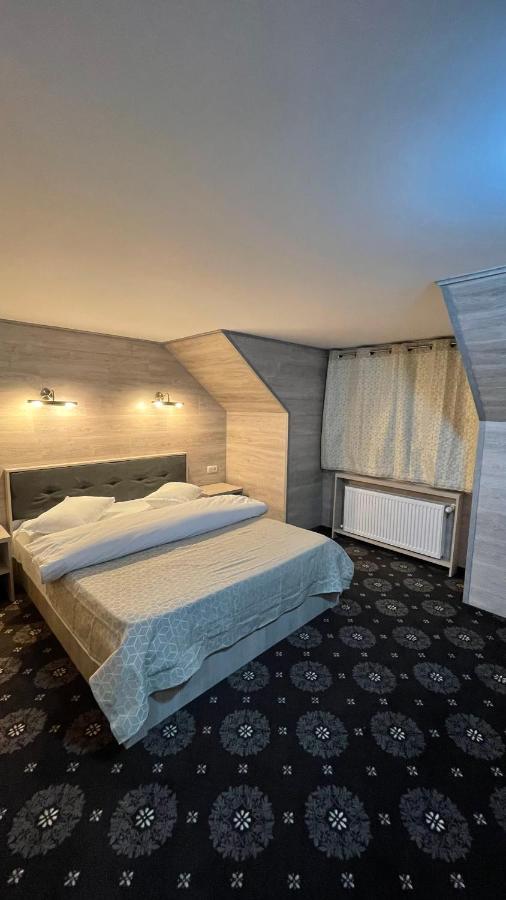 Royal Bucovina Residence Adults Only-Self Check-In Câmpulung Moldovenesc Екстериор снимка