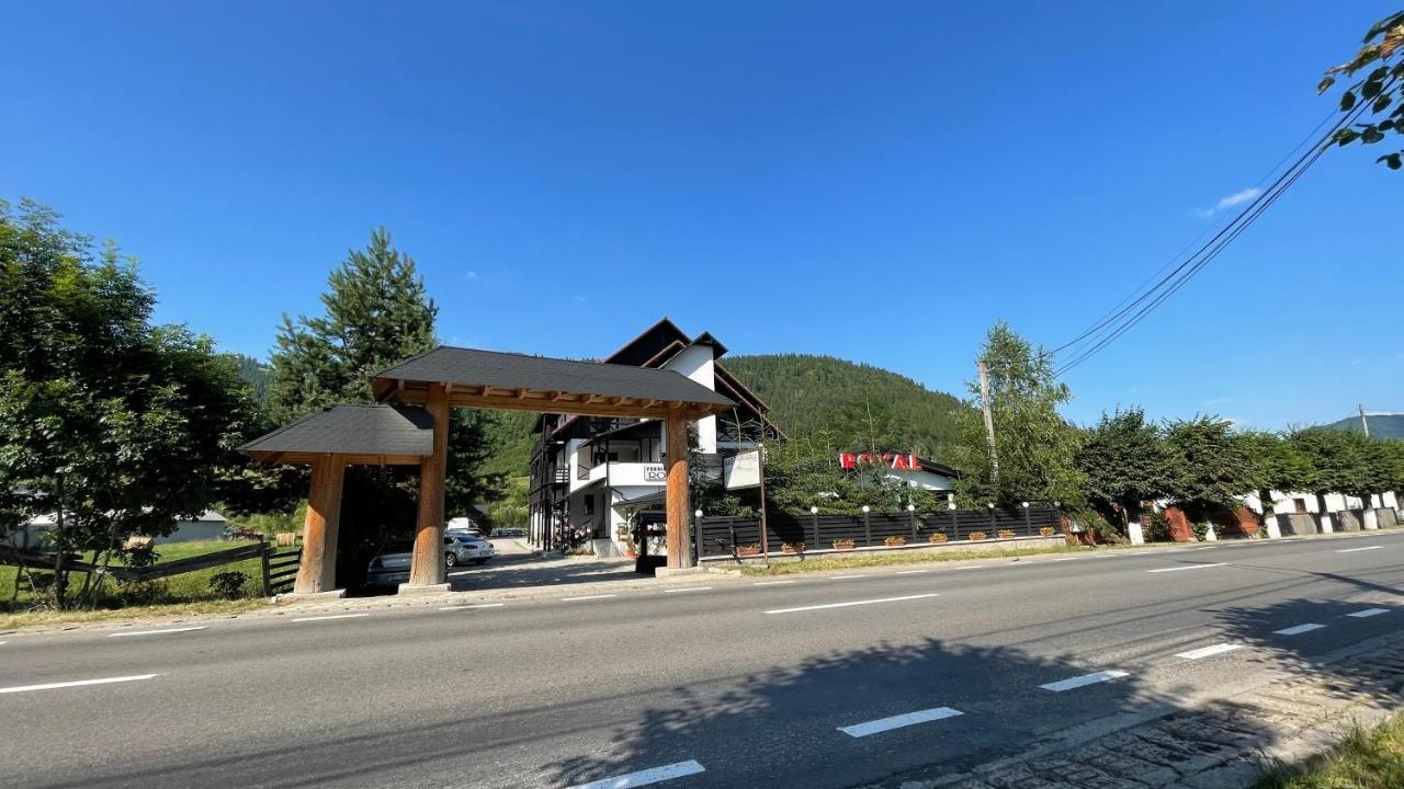 Royal Bucovina Residence Adults Only-Self Check-In Câmpulung Moldovenesc Екстериор снимка