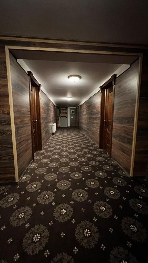 Royal Bucovina Residence Adults Only-Self Check-In Câmpulung Moldovenesc Екстериор снимка
